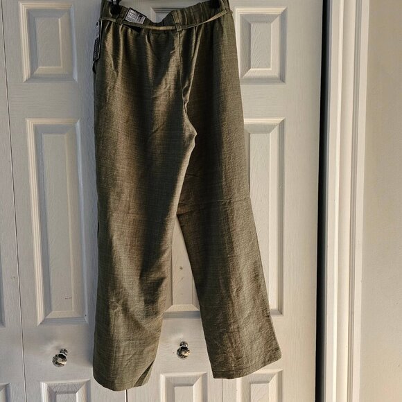 NWT Soho Apparel LTD. 100% Polyester Pant Women's Gray Pockets Size Medium - Picture 3 of 12